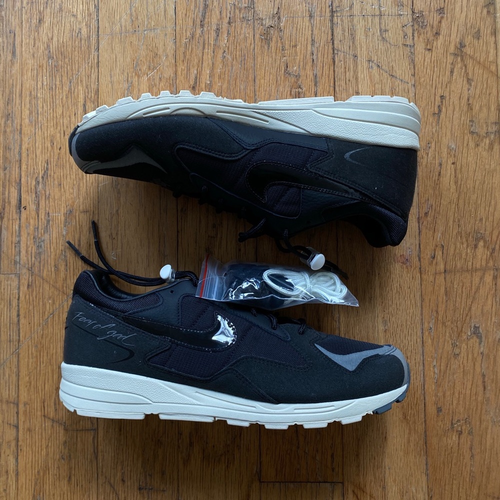 Nike Air Skylon II 2 FOG Fear Of God - Picture 2 of 3